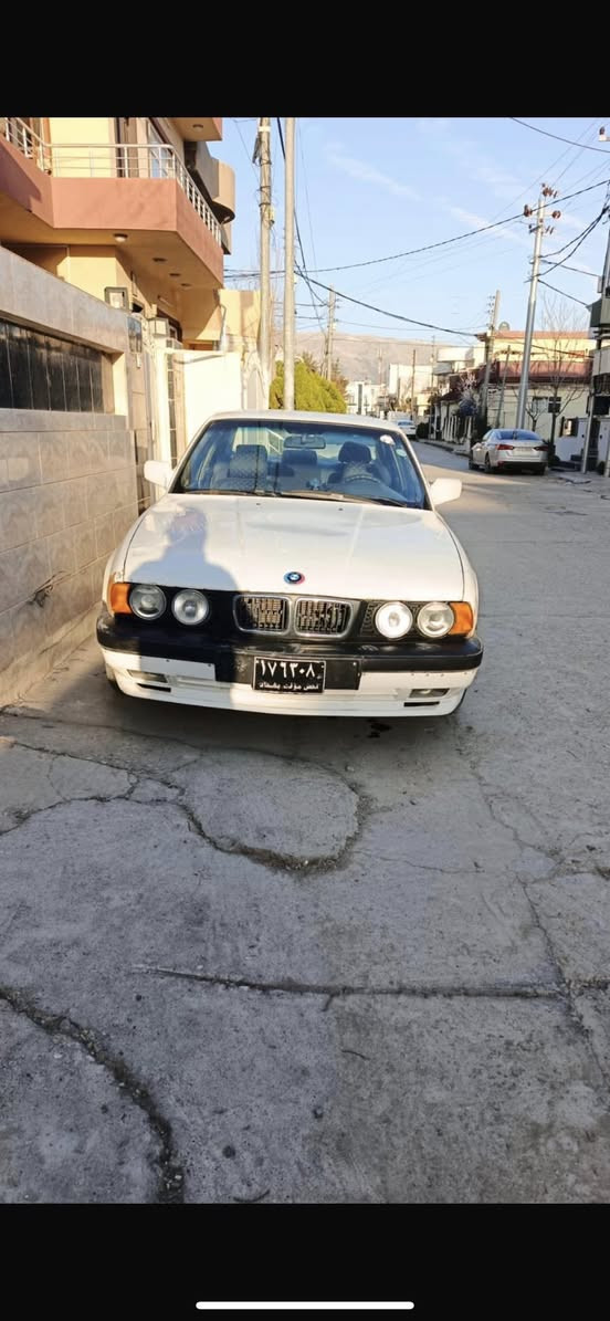 سەرەتا بەناوێ خواێ گەورە بێئێم 520 گێرعادێ  مۆدێل 91 سلاێت   سەێارە کە گێڕومەکێنەێ لۆکێ لەسەرە   بێ دوکەڵ بێ هەڵم هەتابڵێ جوانوو مەزبوتە بێ دەعمە بێ تەقەو بێ ڕەقەێە  سەێارەکە ئاڕم پلاسێک سلێمانێە  بەسەرتێ موس و براوە و ئارموو ئەوەلێات بەشەرتێ غەرامەش  سەێارەکە ئێ من نێە تەلەفونێ بۆبکەن سعرى 38 گەڵاو مەجال  لەسلێمانێە ***********
