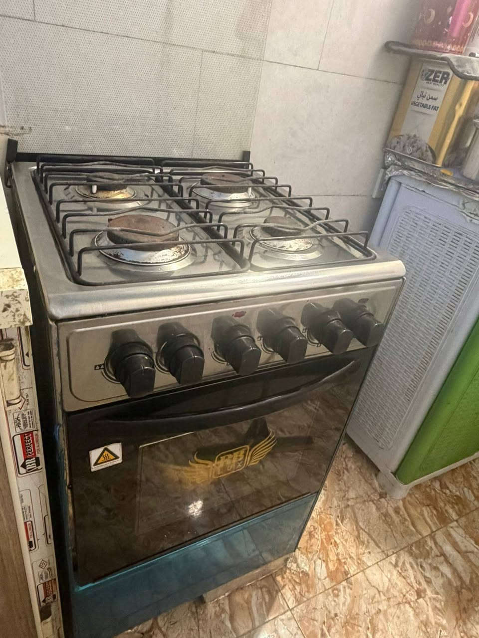سعر طباخ 150 سعر غساله 125 نظافه فول مابيهن اي ضرر شراي يدخل خاص


**إذا كنت صاحب هذا الإعلان وتريد حذفه لأي سبب، رجاءا أرسل رسالة إلى الدعم الفني**