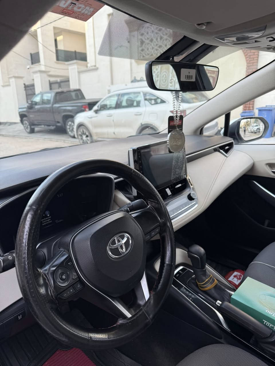 كورلا 2022 خليجي شركه جيهان gli ماشيه 123 السياره ما مفتوح بيها ولا برغي ع وضع الشركه بيها طخه بسيطه مبينه بالصور سعرها 163 ورقه مستعجل ع بيعتها مكانها النجف 
***********
