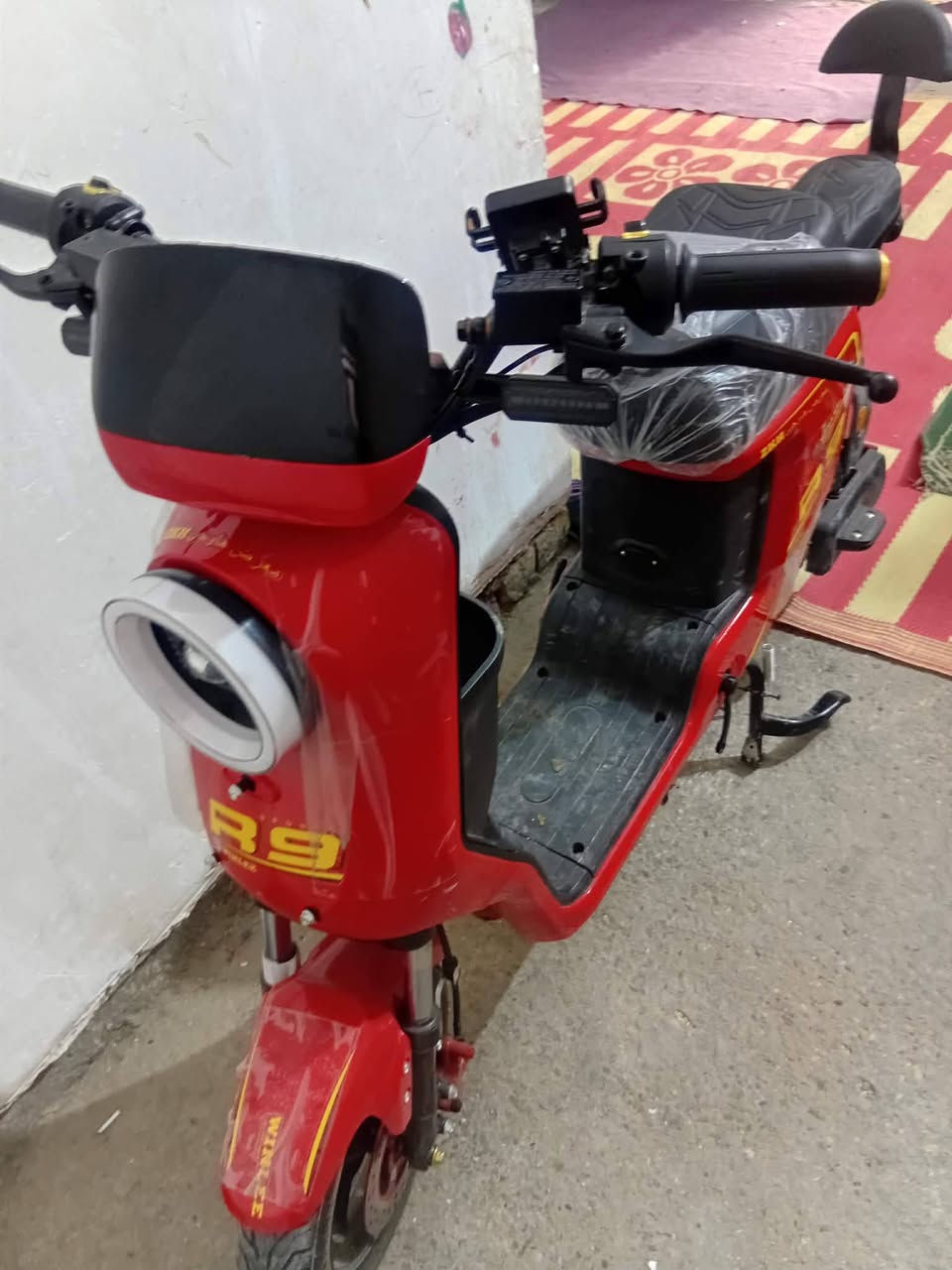 السلام عليكم R9 2026 للبيع فول كامله السعر 425 وبيه مجال العنوان بغداد جسر ديالى القديم الشراي يتصل ***********
