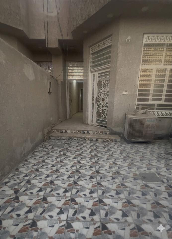 السلام عليكم مشتمل ١٣٢مترا طابو صرف مقابل ساحة شارع ٨٠نجف شارع الصيدلية النموذجية قبل متوصل نهايته يمنه مطلوب عقاري ٨٥ تسديد بشهر ٤٣٠
معروض بمقدمة ٦٠ وبي مجال مجاري وخدمات كامله بقى بس التبليط للاستفسار ***********
