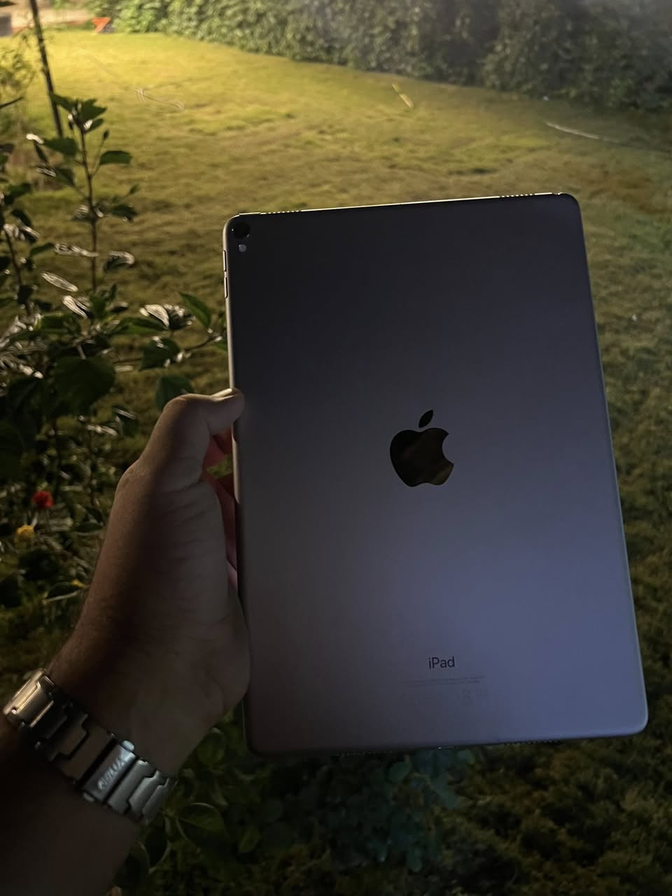 ايباد ١٠ ذاكره بطاريه ٩٣
ذاكره ٦٤
الجهاز كلش نظيف
وكلش رخيص لوما محتاج مابيعه 
السعر ٢٢٠ الف ومكفول كلشي ما مبدل بي
العنوان المعامل العماري
للاتصال***********
