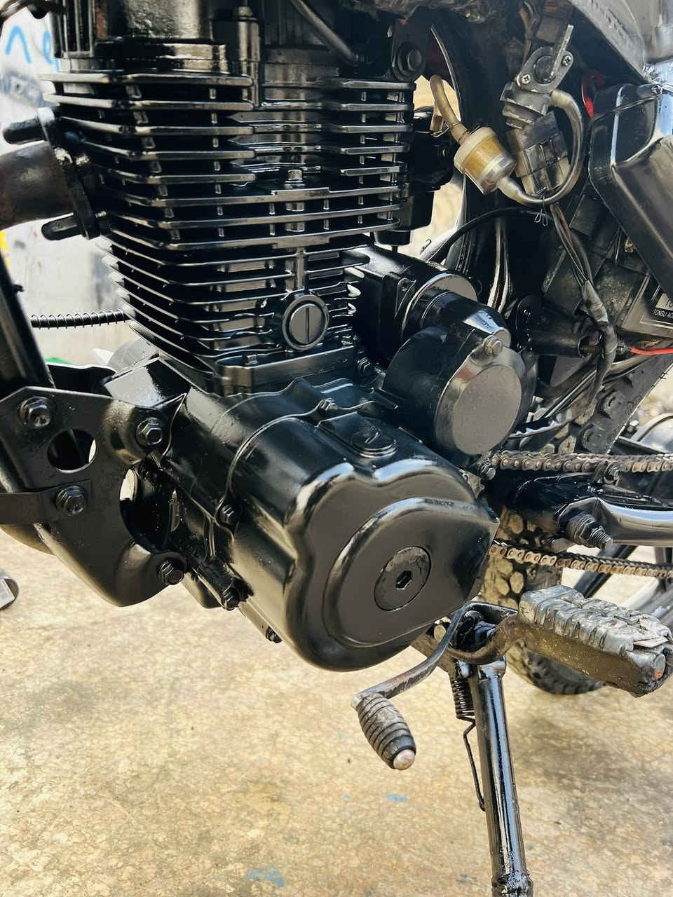 السلام عليكم دراجه للبيع  مابيها كل نقص مال شقل سعرها 230وبيها مجال الشراي يتصل ***********
