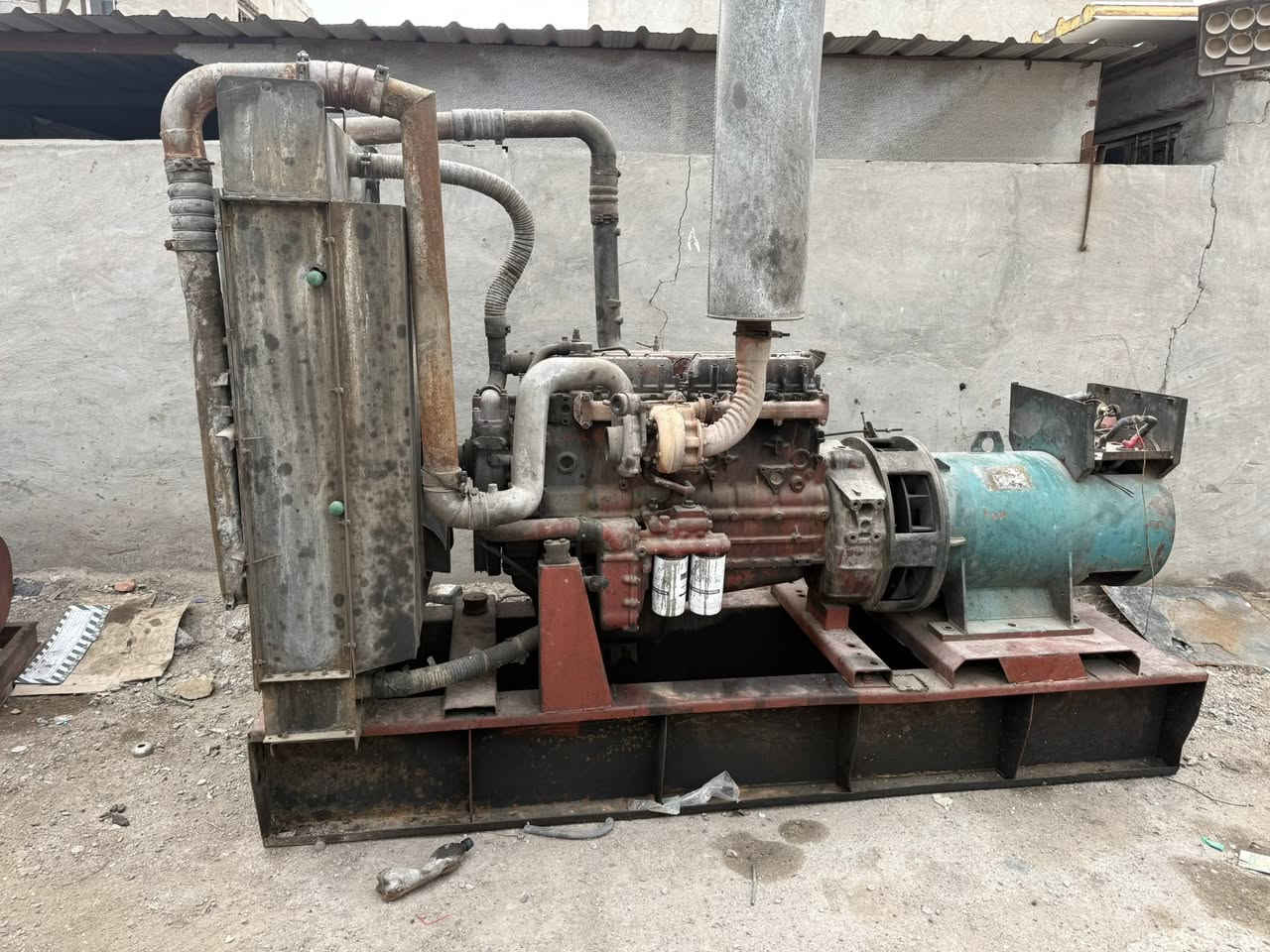 للبيع مولدة نوع افيكو حجم 120 توليد 250 كيفي شرط الحمل العنوان بغداد المعامل السعر 35 ورقة
***********
***********
