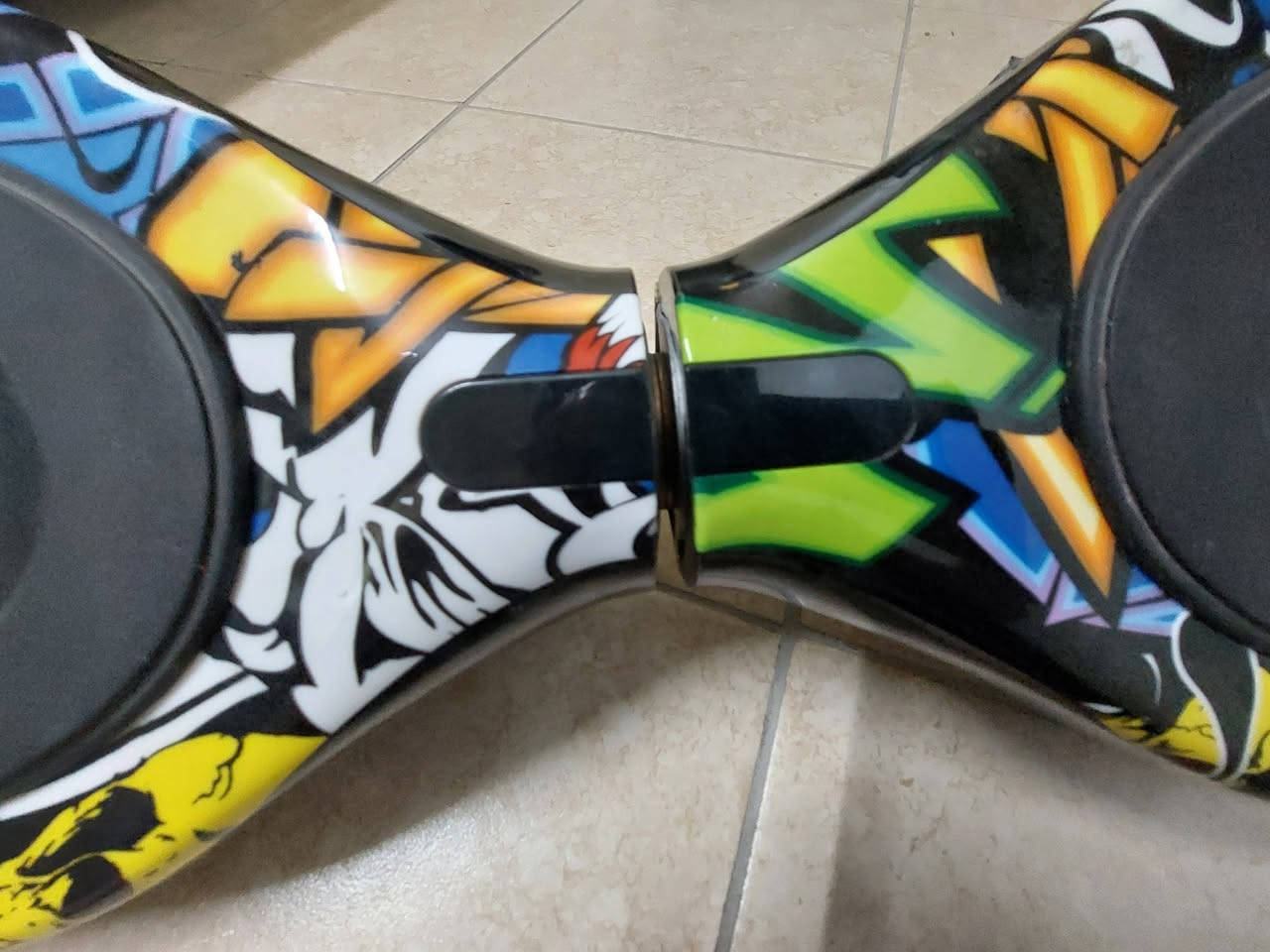 للبيع سكوتر ذكي يشتغل بس كسر بل يده وياه ريمونت نظيف  والسعر ٩٠ وبيه مجال او مراوس بايسكل


**إذا كنت صاحب هذا الإعلان وتريد حذفه لأي سبب، رجاءا أرسل رسالة إلى الدعم الفني**