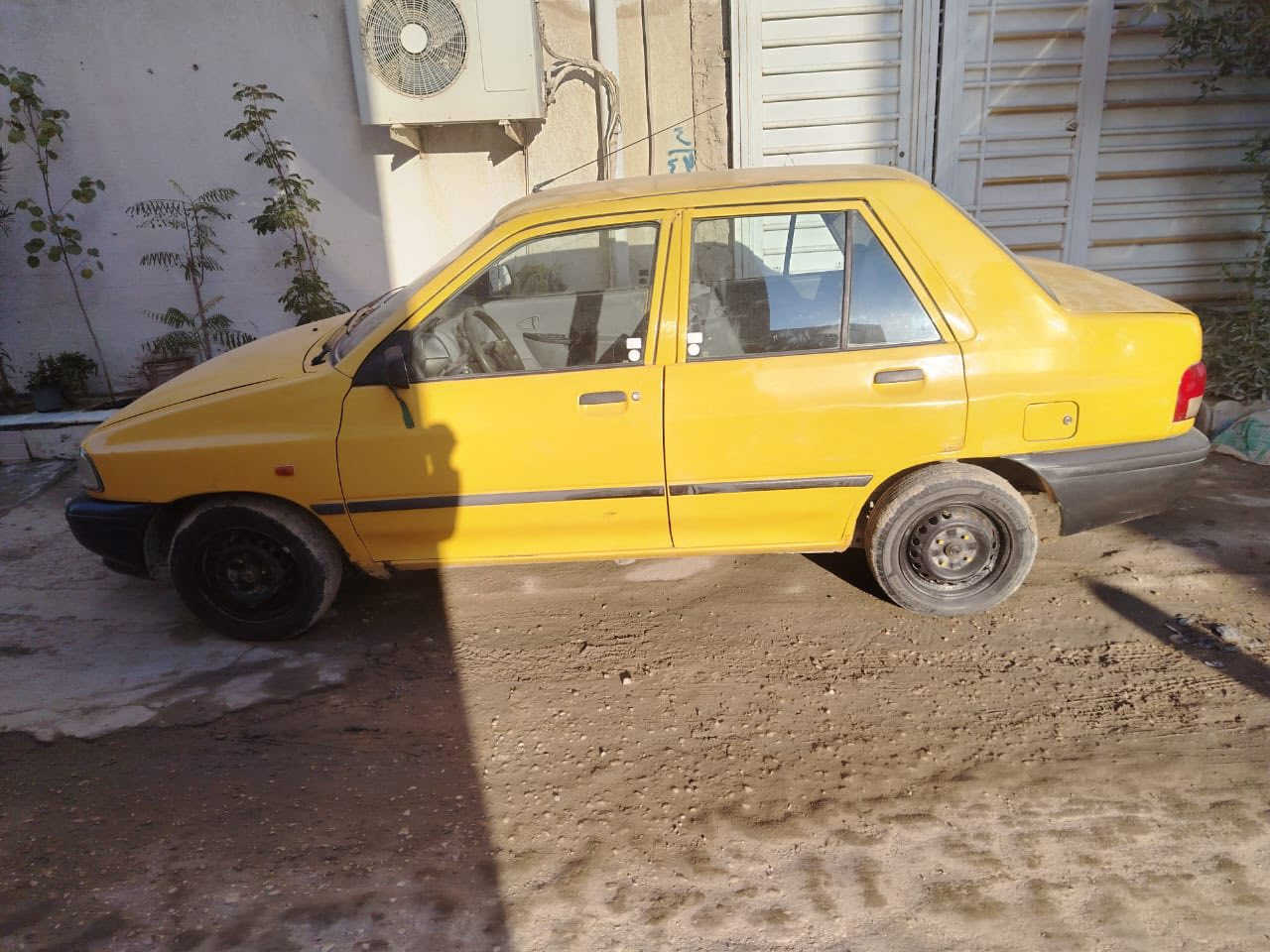 سايبا  موديل ١٥ هيئه وغرامه ورايه. باسمي السياره. سعره ٣٥. نقصه بس بوربرينات اماميه بيه مجال بصيط     
***********.
