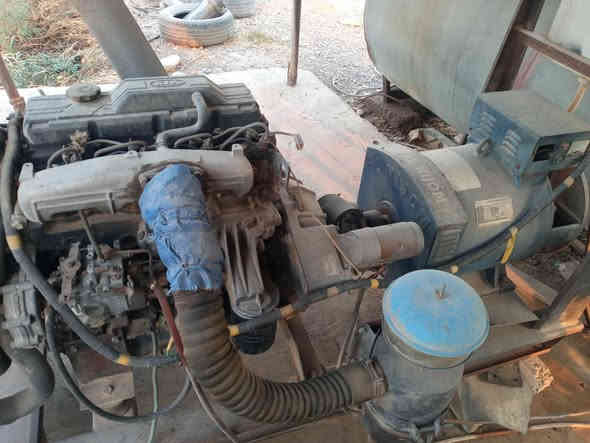 السلام عليكم / مولد كيا للبيع حجم المحرك 2700 ورا رأس توليد 50 كيفي شرط شغل توليد /  ‎*********** سعر اتصال
