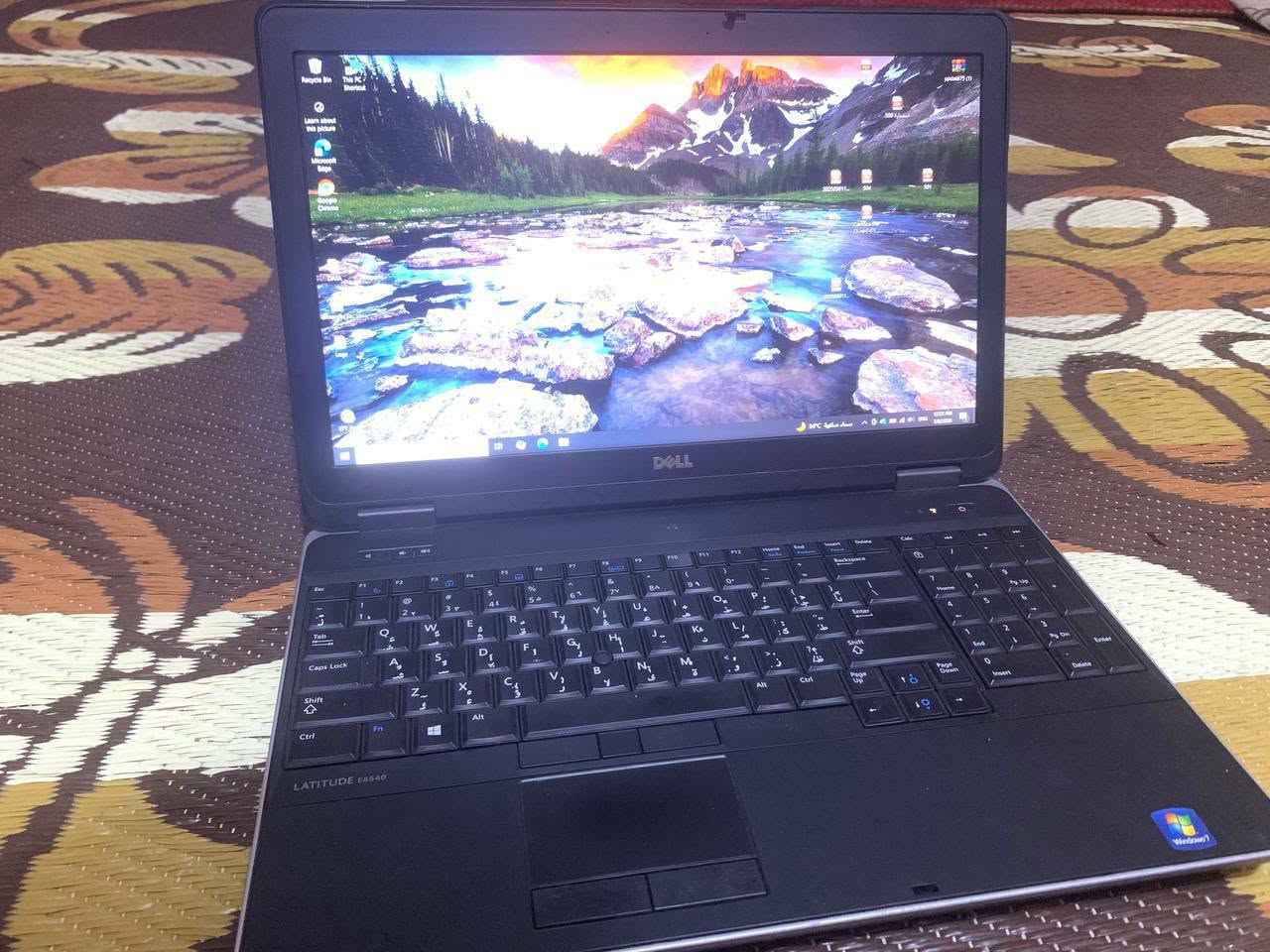 السلام عليكم للبيع dell e6540
المواصفات ..
١-معالج core i5 4300m 
2- رام 8gb 
3- هارد 256 ssd 
4- تحتوي كارتين داخلي وخارجي اتشغل gta 50 fps 
-خارجي amd radeon 8790 2gb 
-داخلي شير ٢ كيكه
5-يجي معه الحاسبه شاحن وجنطه
6-الحاسبه خاليه من كل عيب ونضافته ٩٠ بلميه مكاني كركوك وعدي توصيل تفحص قبل متطي فلوسك اي عيب ارفض الحاسبه وخلاص السعر ١٩٠ الف قفل


**إذا كنت صاحب هذا الإعلان وتريد حذفه لأي سبب، رجاءا أرسل رسالة إلى الدعم الفني**