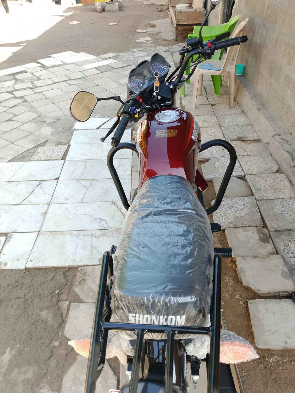 السلام عليكم اخوان دراجه شاينك موديل 26 اورق ماصارله شهر من طالعه بعده بجيس سعره مليون 100 وبيه مجال مكاني بل اثار بابل رقم ***********
