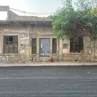 ارض تجارية • الكلوات الشارع العام • ٢٨٨م