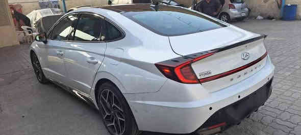 سوناتا 2022 (N)🌟💯
مواصفات N مكينه 2,500 تيربو 
رقم معوقين مثنى فول السيارة 
السعر :170$ وبيها مجال ان شاءالله 
للتواصل :***********☎️
للتواصل : ***********☎️
