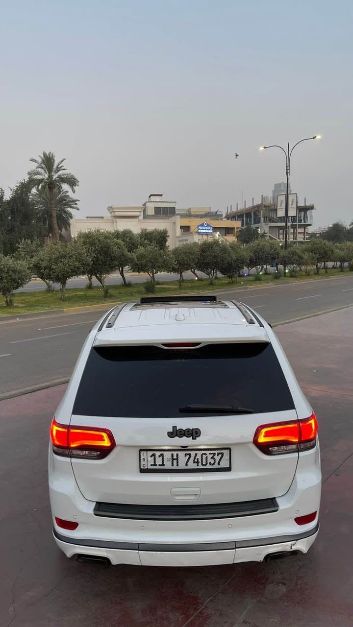 جيب كراند شيروكي 
فول مواصفات للاخير 
شنو ابالك بيهه 
بيهه قطعتين صبغ بنيد محدث فتحات

تو ويل اصل 
بدون جكات 
محرك ٣٦٠٠
رقم بغداد الجديد بأسم صديقي
سياره جديده 
بدون اي نقص 
مكينه كير حداده طخم تاير كله جديد
تبريد تدفئة بالكشنات 
السعر 210&
مكاني بصره معقل 
*********** البصرة, العراق
