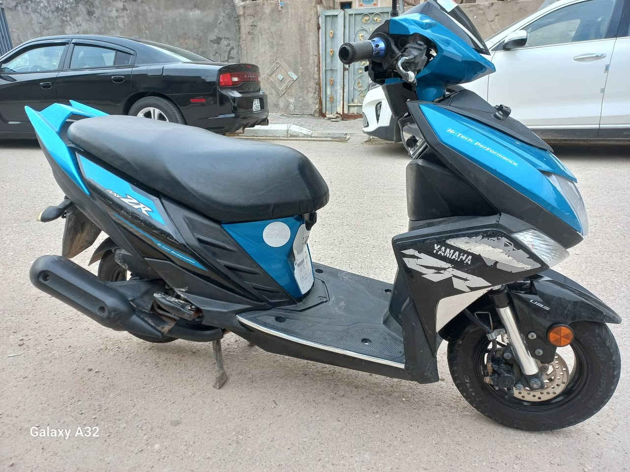 البيع ZR موديل 19 دراجه مكينه ما مفتوحه شرط دراجه نضيفه كلش ما نقصه شي سعر 950
*********** مكان سماوه
