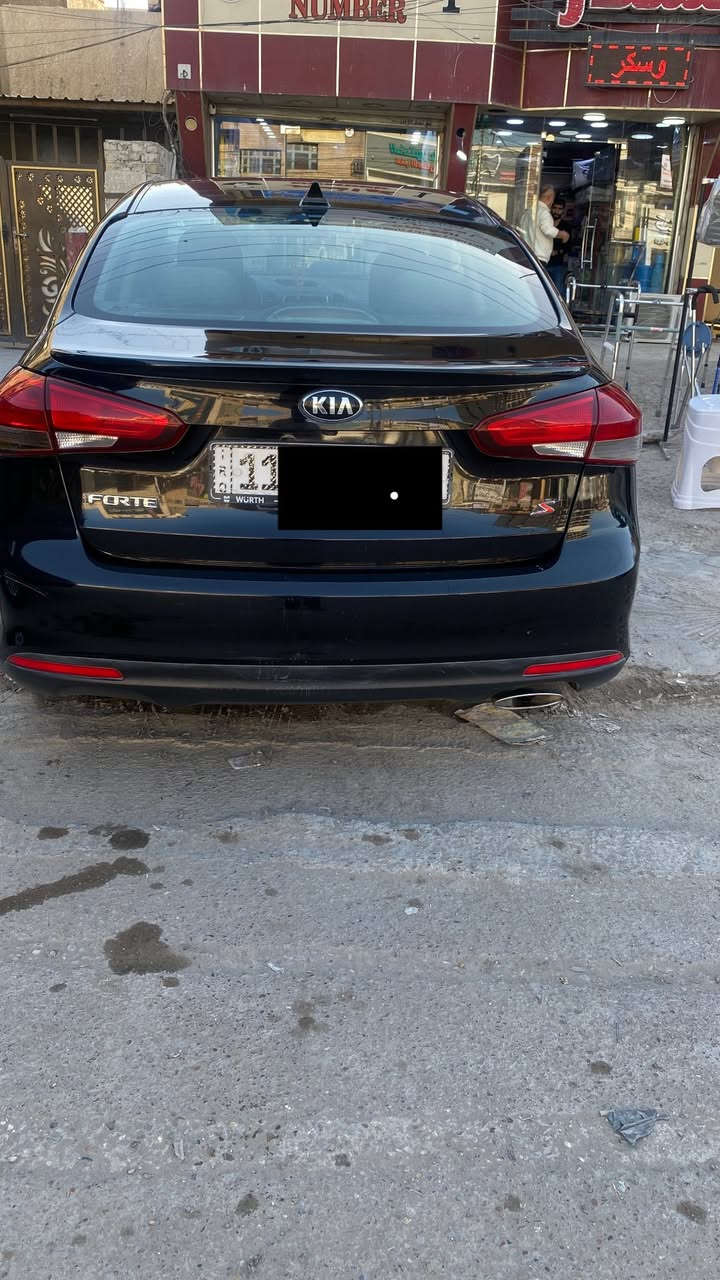 سلام عليكم
فورتي 17 امريكي محرك دوش 2000
فئة سبورت 
رقم بغداد انكليزي 
لون اسود
مواصفات
تحكم ستيرن جهتين
تثبيت سرعه
شاشه كبيرة
كامره خلفيه
3 انضمه قياده
حادث جاملغ وبنيد سونار بلمنشور
كير ومحرك ضمان خير من اللّٰه ماشيه 82 ميل
استخدام شخصي 
صدر جديد 
سنويه لل29 باسمي تحويل مباشر
السعر 117
العنوان بغداد حي الاعلام شارع البدالة 
بيها مجال بسيط ان شاء اللّٰه
حك الجية 
رقم الهاتف ***********
