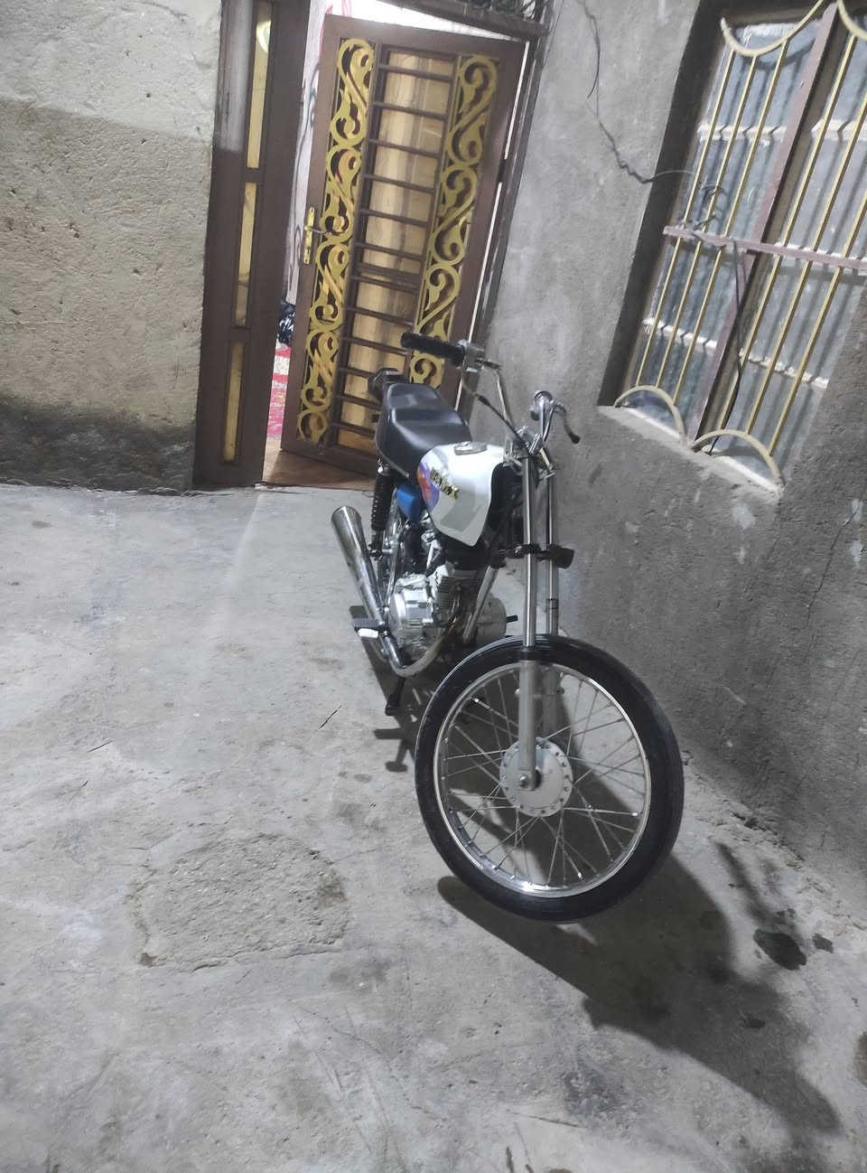 السلام عليكم دراجه للبيع دراجه اصولي اوراق اصليات موديل 20 تعمير 25 وكيلها وكيلها سمر بغداد 750 وبيها مجال شيء قليل مكان نجف هاي المهندسين نستعجل على بيعتها


**إذا كنت صاحب هذا الإعلان وتريد حذفه لأي سبب، رجاءا أرسل رسالة إلى الدعم الفني**