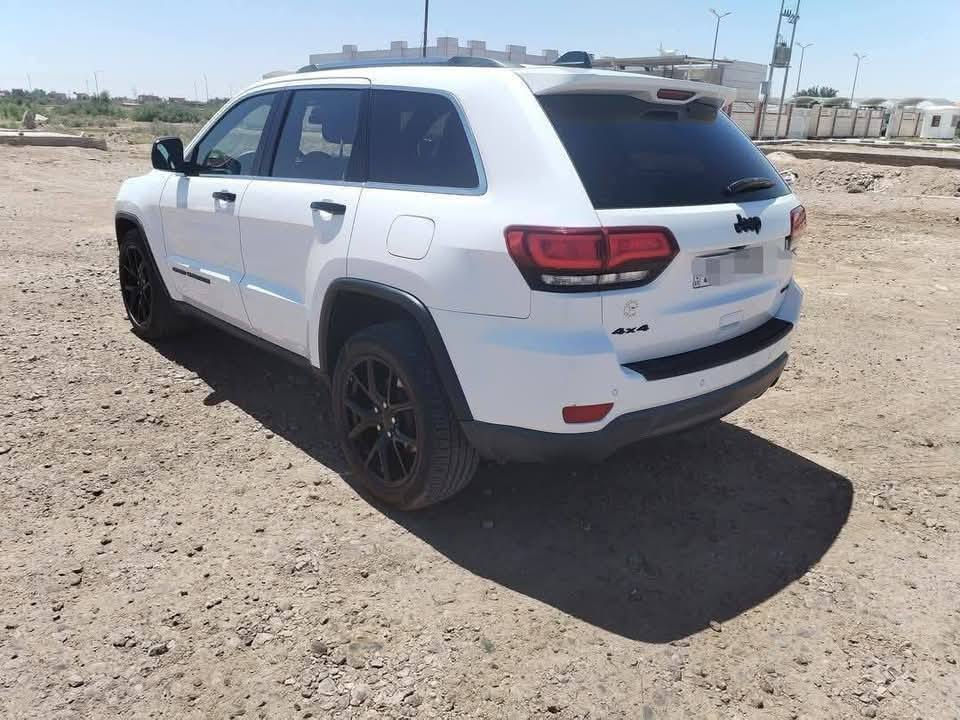 جيب موديل 2020 رقم اربيل حادث السياره شبر بارد فقط جميع الارباكات سليمه ***********
المواصفات:
1️ محرك 3600
 2  بصمة تشغيل + بصمة أبواب
3️ تشغيل عن بعد
4️ شاشه وسط كار بلي 
5️ كرسي السائق كهرباء 
6️ شوته رياضية kn 
7️ تيربو كهرباء 
8️ نظام اطفاء المحرك عند الوقوف 
9️ نظام سبوت تسارع 
10 ️ حساسات جانبيه نقطه عمياء 
11  نظام ECO تقليل صرف الوقود
