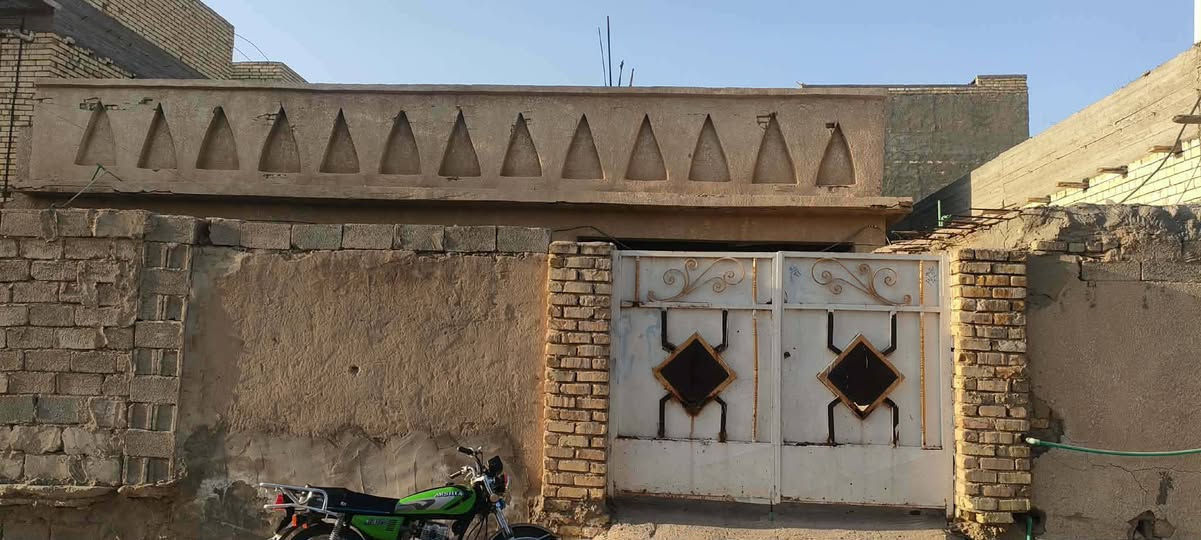 مكلف باالنشر بيت للبيع نعما نيه حي العسكري خلف  ابراهيم العيلان طابو صرف بناء قديم مساحه  ٢٨٠ متر غرفتين صاله جبيره واستقبال مطبخ صحيات داخليه و خارجيه استفسار خاص


**إذا كنت صاحب هذا الإعلان وتريد حذفه لأي سبب، رجاءا أرسل رسالة إلى الدعم الفني**