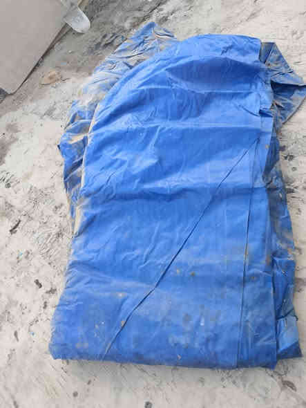 سلام وعليكم جادر للبيع السعر 250العنوان ناصريه مركز المدينة ***********
