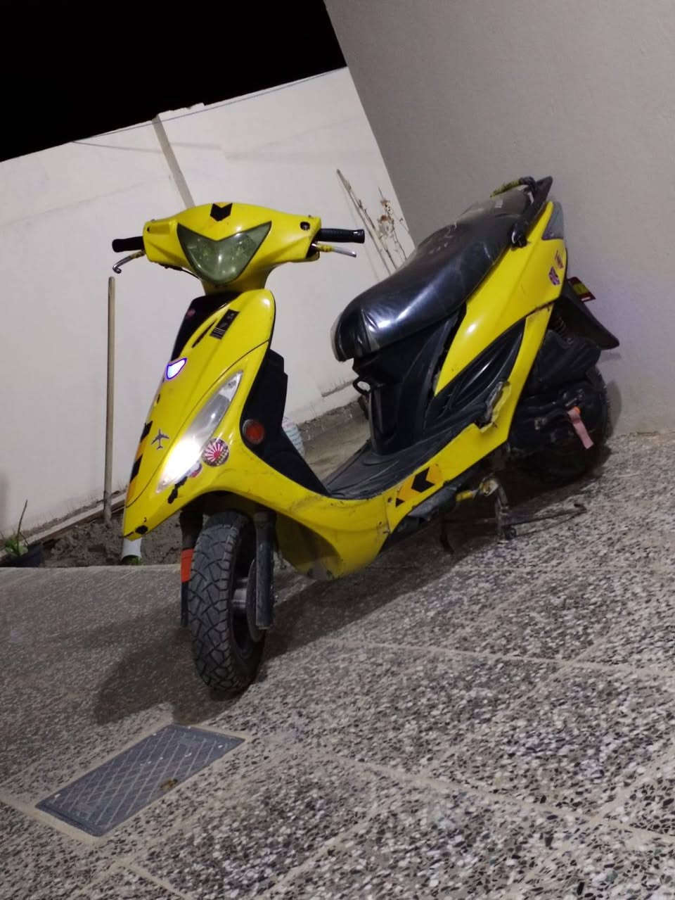 🚫↙️ دراجه كامكو جي فور فول نظاف ما مفتوحه كلشي شغال نكره سلف من كلوبات هورن ابريك وره متكامله مابيها نقص للمراوس. او شراي↘️ ❓رقم تواصل ***********

