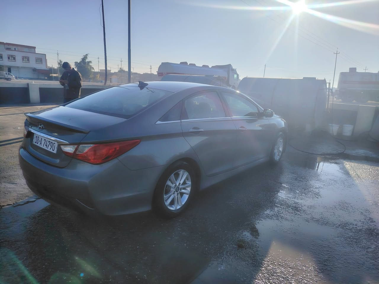 سوناتا موديل ١٤ أمريكي رقم بابل بأسمي الدولي ماشية ١٢٣ ميل قابل للزيادة حادثها بنيد وجاملغ جهة السايق والباقي مكفول محرك وكير وحدادية ٧٥ ٪ منظومة زنون كاملة والادفانز انساه عليها برنامج بنزين عادي السيارة عليها إدامة كاملة تجي تفحص وتشوف بعينك سعر ١١٢ وبيها مجال قليل رقم الهاتف *********** السيارة في الحلة مركز المدينة
