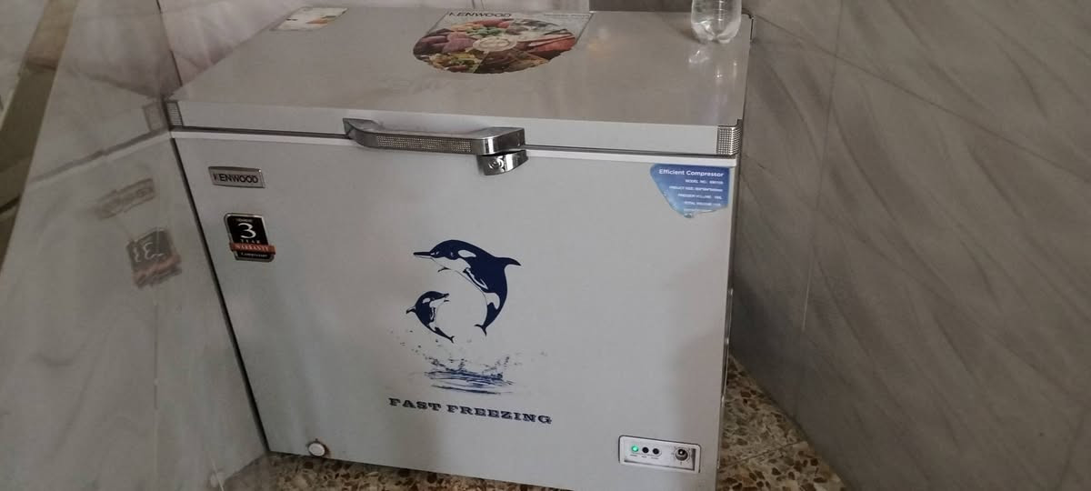 الكاونتر ب200
الغساله شغاله بس كير بوكس ضعيف تفتر جه وحده ب100
غرفه نوم وياه دوشك ب175
مجمده كلش نضيفه 325
انفينتر طن تحكم امبيريه ب200
براد شغال بارد ثلج بس الدكمه واكعه جوه ب50
الغزاليه ***********
