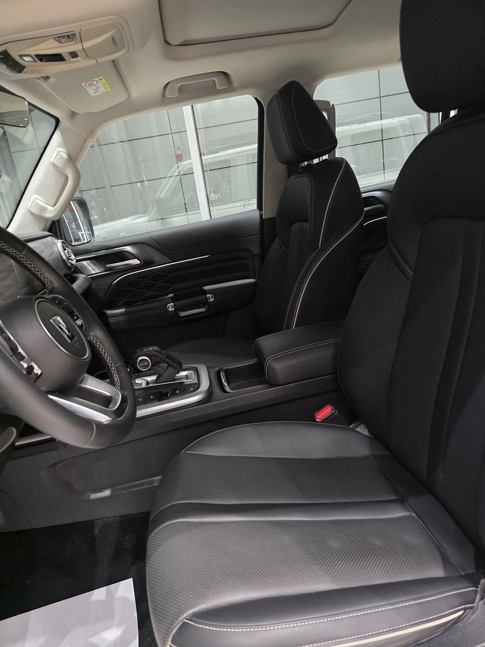 مساء الخير 

من صفحة كريت وول للسيارات المستعملة نقدم لكم 

تانك 300  بانزين #رقم_اربيل

السيارة فول مواصفات 

عداد المسافة 78000  KM

لون ابيض / موديل 2023 

للإستفسار اكثر الرجاء الاتصال على رقم الهاتف او مراسلة الصفحة عبر الماسنجر 
*********** 

العنوان / بغداد النهضة شارع المعارض الرئيسي شركة نهج العراق
