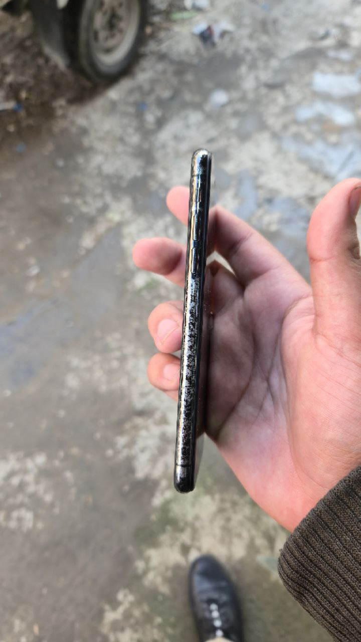 📱 آيفون X للبيع
• الذاكرة: 256GB
• البطارية: 81٪
• الشاشة: مبدّلة
• بصمة الوجه: متوقفة
• الجهاز مفتوح تخطي (لا يشغّل شريحة)
• باقي الميزات شغّالة 100٪
• التصوير: فول 📸
💰 السعر: 100 ألف
📍 المكان: الناصرية – المركز
📞 للتواصل: ***********
