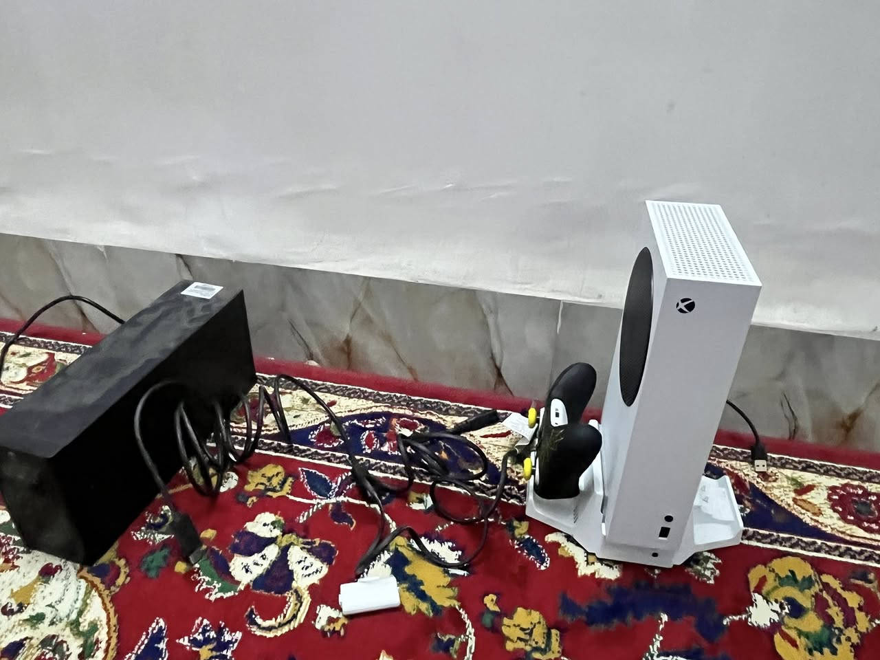 متوفر اكس بوكس سيراس اس ذاكره 512 جهاز نضيف مثل ماموضح بل صورهًمع كامل ملحقاتً كرورتونه وعله فحص سعر 450 الفً بي مجال وامراوس ايباد زين اتصال ***********
