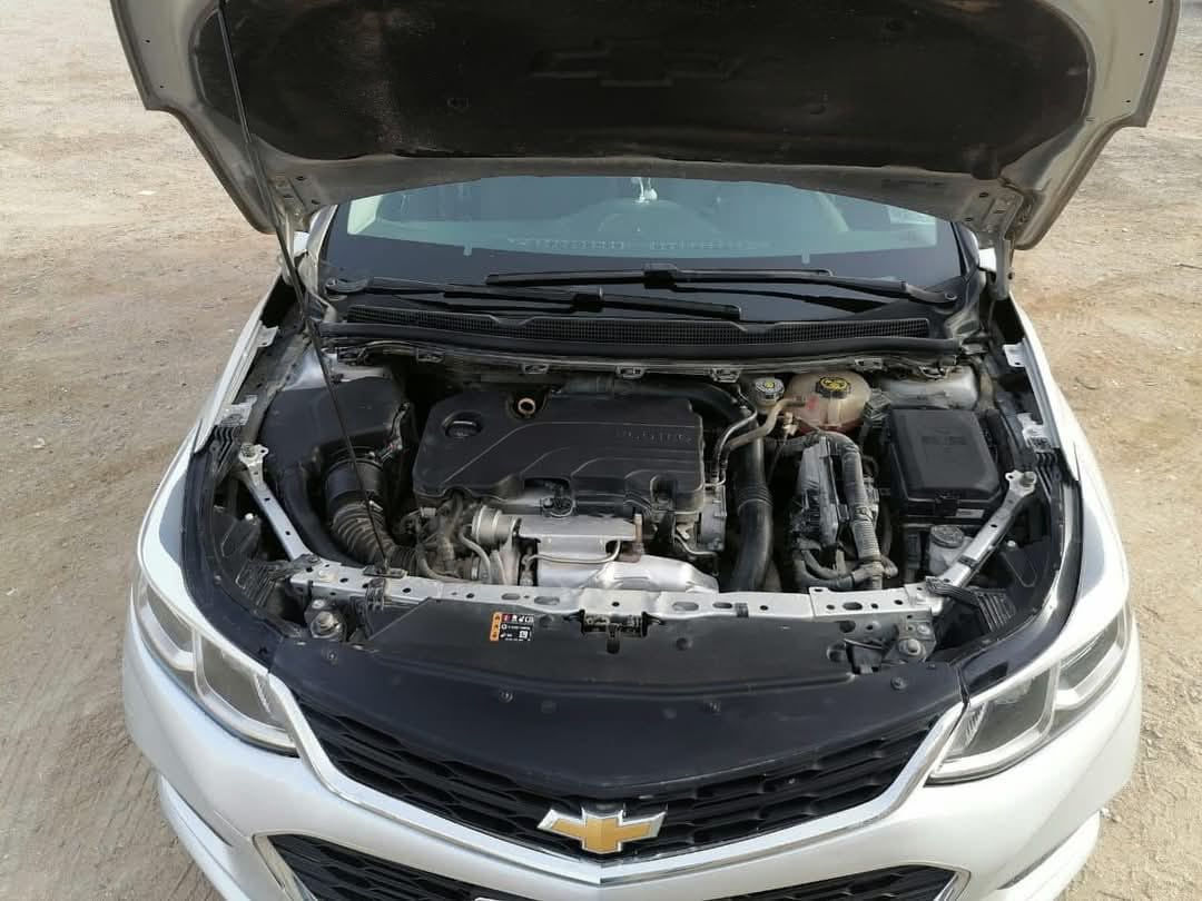 السلام عليكم شوفر كروز موديل 2018 صور الحادث كدامكم صدر خلفي جديد الامامي 70٪محرك وكير مكفول رقم ذي قار انكليزي  مراوس او بيع العنوان بغداد
***********
