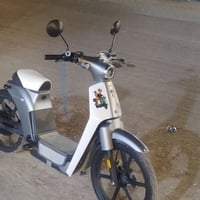 دراجه من شركه هوندا ياباني امتياز بطاريه ليثيوم تختلف عن نوعيتهه راقيه...
