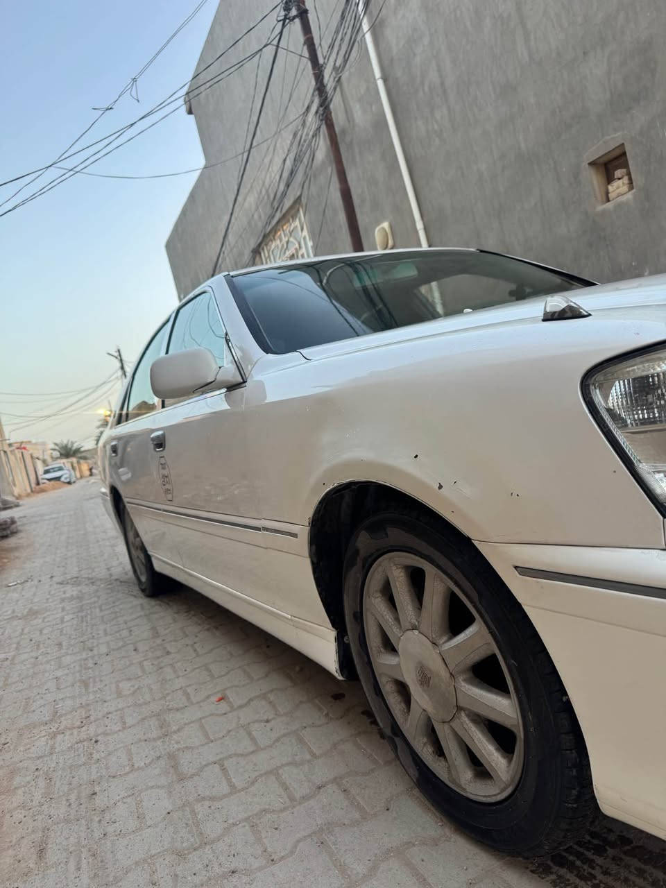 تويوتا كراون مديل ٢٠٠١ اللون ابيض غير محدد تسجيل جديد رقم بغداد انكليزي تحويل ثاني يوم  العنوان النجف ناحية الحيرة .. ***********  ) النجف, العراق
