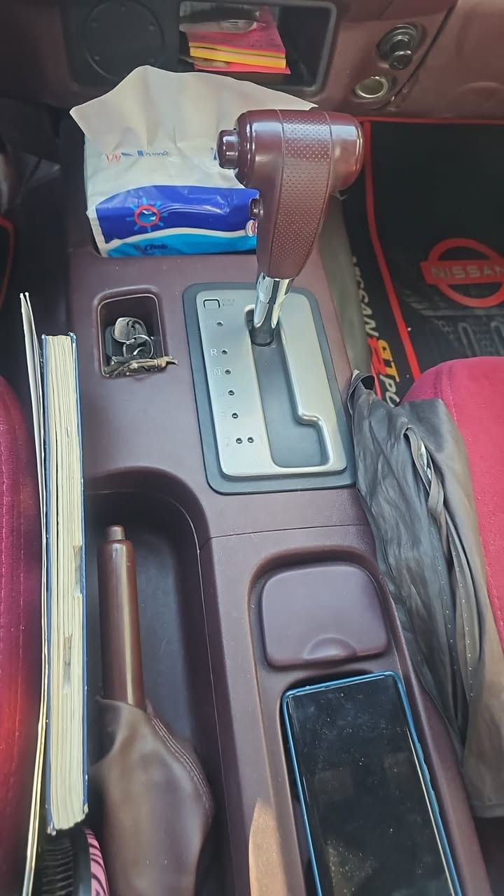 السلام عليكم نيفاره 2015   اوتماتيك
السياره بيها بنيد مبدل وبارد خشم الجاملغ  الباقي كفاله عامه السياره جاهزه من تخم تاير من حداده وره كدام من مكينه وكير المكينه بلاد لا تنقيص ولاتبخير  راعيها ب الحله وشرط التحويل 
***********
