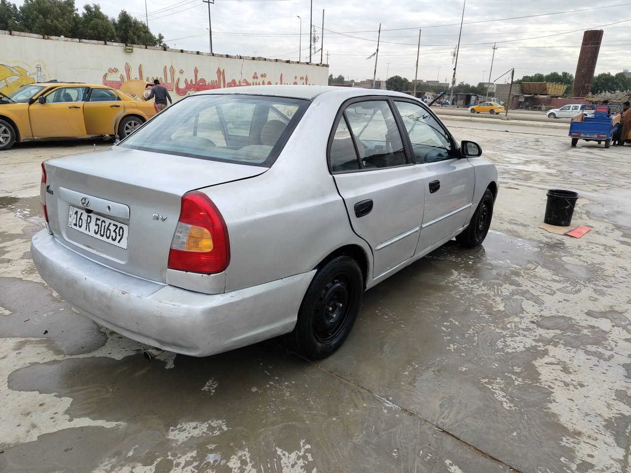 السلام عليكم هونداي فيرنه مديل 2001 اوتماتيك كفاله عامه من الكص وعيب شرعي رقم دولي قادسيه بسمي كير ومكينه مال كصه قبل شهر شادهن جدد جاهزه من كلشي مكان السياره الديوانيه السعر 45ورقه ***********
