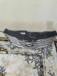 عندي شباك ازيره تفصيخ سعره ٤٠ ألف موديل ١٤ وهذا رقمي ٠٧٨٠٩٣٣٨١٢٠/٠٧٥٠٥...