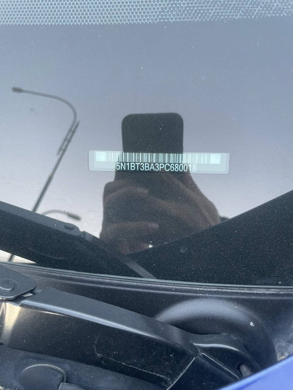 Nissan ROGUE SV PLUS كلين
للبيع و المراوس
نيسان روج 2023 فول موصفات 
3 سلندر 1.5 توربو
1. بانوراما 
2. لون نيلي مميز 
3. كفاله عامه 
4. ماشيه٥٣ الف كيلومتر
5. صندوق كهرباء 
8. حساسات 360 درجه + كأمره 
9. رادارت جوانب امامي خلفي 
10. بصمه تشغيل و ابواب 5 بصمه 
11. تشغيل عن بعد 
12. داخل لونين
13. كشنات هيتر
14. ستيرن هيتر
15. شاشه جبيره 
16. هند بريك بصمه 
17. اتو هولد 
18. اتو بارك 
19. تحديد مسار 
20. استيران D سبورت 
21. رقم دهوك باسمي تحويل مباشر 
22. مكان السياره زاخو/دهوك
23. الاستفسار *********** 
24. السعر ١٧٤ ورقة
