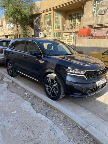 السلام عليكم 
للبيع فقط 
كيا سورنتو 2023 هايبرد وارد امريكي 

ممشى السيارة 14 الف ميل  
رقم بغداد الجديد 

المواصفات 
4*4 فور ويل 
بصمة بيبان امامية 
كشنات vip 
تحديد مسار 
نقطة عمياء 
مثبت سرعة
رادار امامي 
رادار خلفي 
رادار خلفي 
مانع تصادم 
تحكم ستيرن جهتين 
شفتات ستيرن 
لد امامي خلفي 
اربع وضعيات قيادة 
گير ماوس 
تشغيل عن بعد 
ابل كاربلاي
شاحن وايرلس
كشن السايق و المرافق كهرباء 
تدفئة كشنات 
اوتو هولد 
نظام النزول من المنحدرات 

حادث السيارة كما موضح بالصور 
صبغ جاملغ امامي ايمن وباب  
السيارة مكفولة شاصي محرك گير بطاريات كاملة مكملة الف متصرف عليها 
شرط الفحص

مكان السيارة بغداد 

للاتصال او واتساب 
***********
