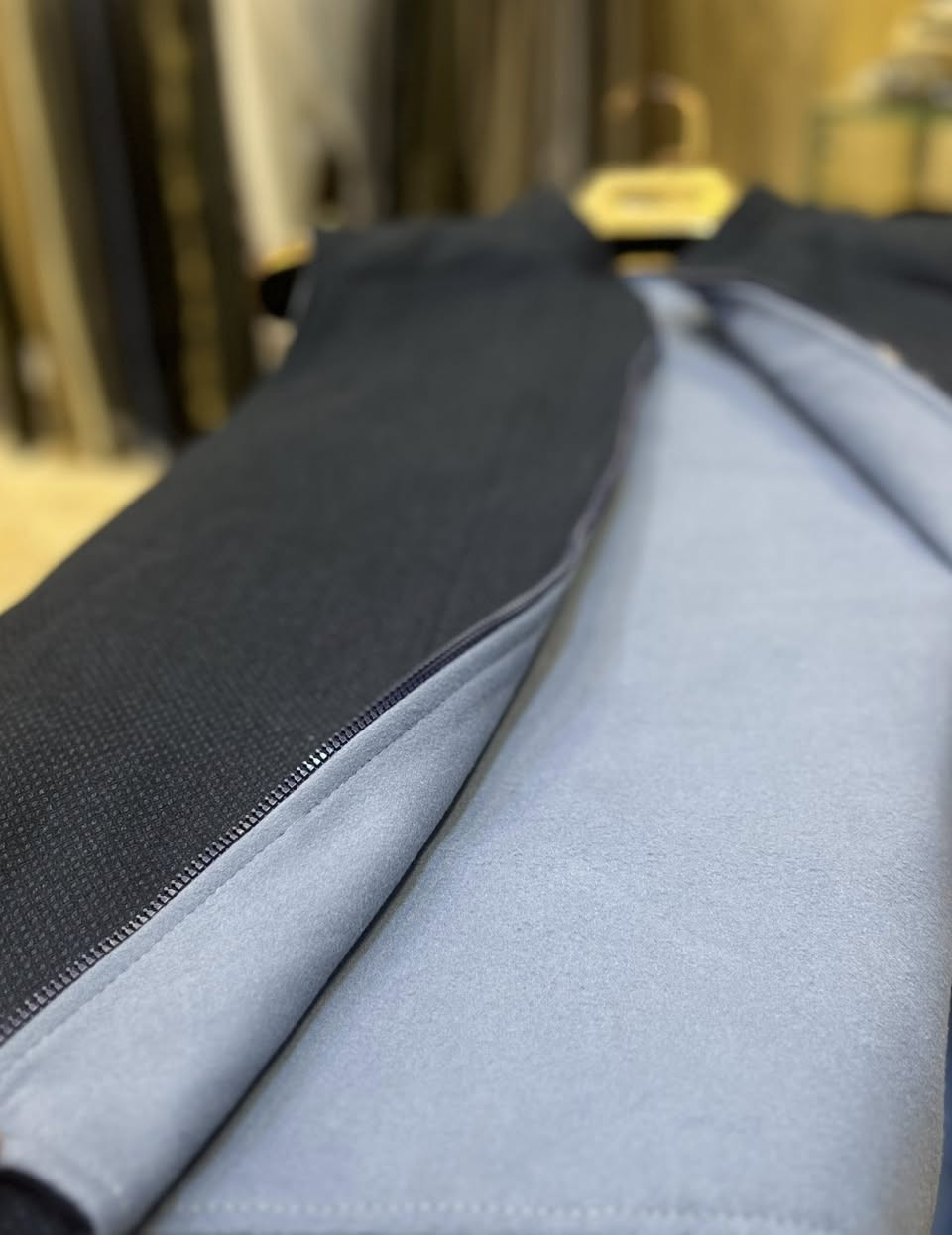 تخفيضات
يلك جوخ وجهين 
متوفر بثلاث ألون فقط 
سعر القطعه 20 
العنوان:الانبار- راوه الجديده


**إذا كنت صاحب هذا الإعلان وتريد حذفه لأي سبب، رجاءا أرسل رسالة إلى الدعم الفني**