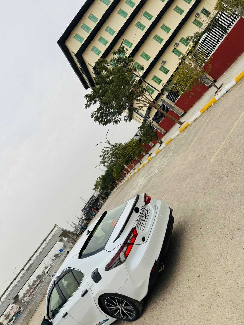 تويوتا كامري 2023 هايبرد فئة GLE 
الفول بالخليجي وكالة عبد اللطيف جميل

التفاصيل :

بيه بارد كلش بسيط اقل من شبر هلال الجاملغ الخلفي

 خليجي 

ماشية 60 الف

 سعة المحرك 2.5L

 عدد AIR BAG 8 

 حساسات أمامية 

 حساسات خلفية

 لايت زينون + LED

 كشافات 

 سلايد رووف  

 ويل كب 18  

مفتاح التشغيل بصمة 

 شاشة 

 كاميرا دوارة 

الانارة الداخلية LED

المقاعد لون أبيض

  مقعد السائق كهرباء 

مثبت السرعة Cruise

 المودات والأوامر الصوتية

 أوضاع القيادة  Drive Mode 

 حساسات ضغط اطارات 

 قطعتين تبريد

 هاند بريك كهرباء 

‏  ABS

‏ Auto Hold  أوتو هولد

 نظام مانع الانزلاق

 اشارة في المرايا الجانبية قابلة للطي كهرباء 

 مخرج منفذ الطاقة 

‏ Bluetooth / USB 

شاحن هاتف Wireless   

السعر 240 وبيه مجال بسيط

بغداد المشاهده

***********0 واتساب او اتصال
