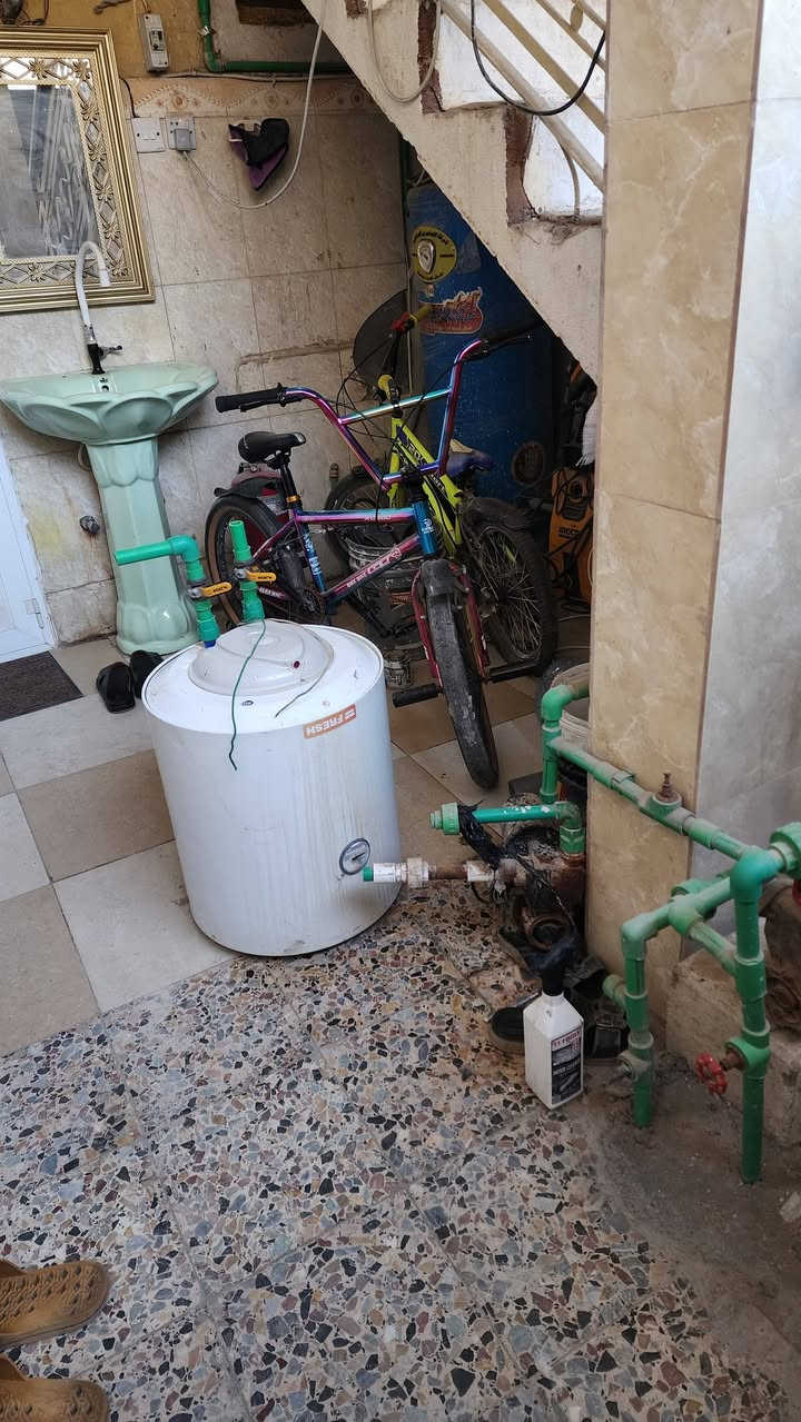 السلام عليكم درام مابي شي طن سعر 70
كيزر عراقي120التر ب30
كيزر أصلي 60التر ب35 
العنوان بصرة مناوي باشا 
للاتصال ***********
