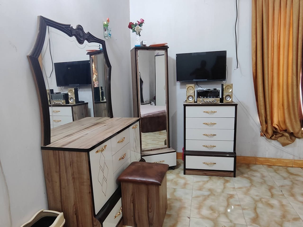 غرفه تركي 9 قطع نوعيه زينه نضيفه السعر 800 وبيه مجال للشراي


**إذا كنت صاحب هذا الإعلان وتريد حذفه لأي سبب، رجاءا أرسل رسالة إلى الدعم الفني**