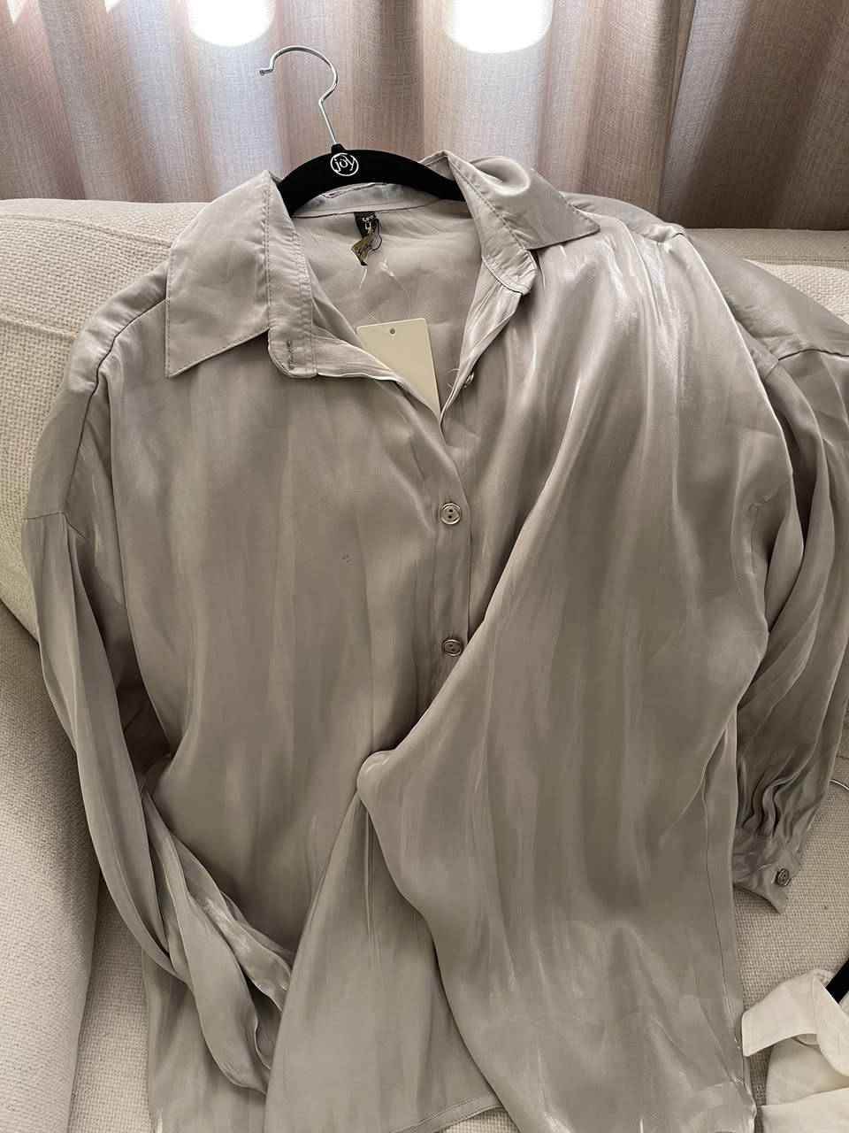 الحذاء قياس 39 سعر 20
القميص سعر 10


**إذا كنت صاحب هذا الإعلان وتريد حذفه لأي سبب، رجاءا أرسل رسالة إلى الدعم الفني**