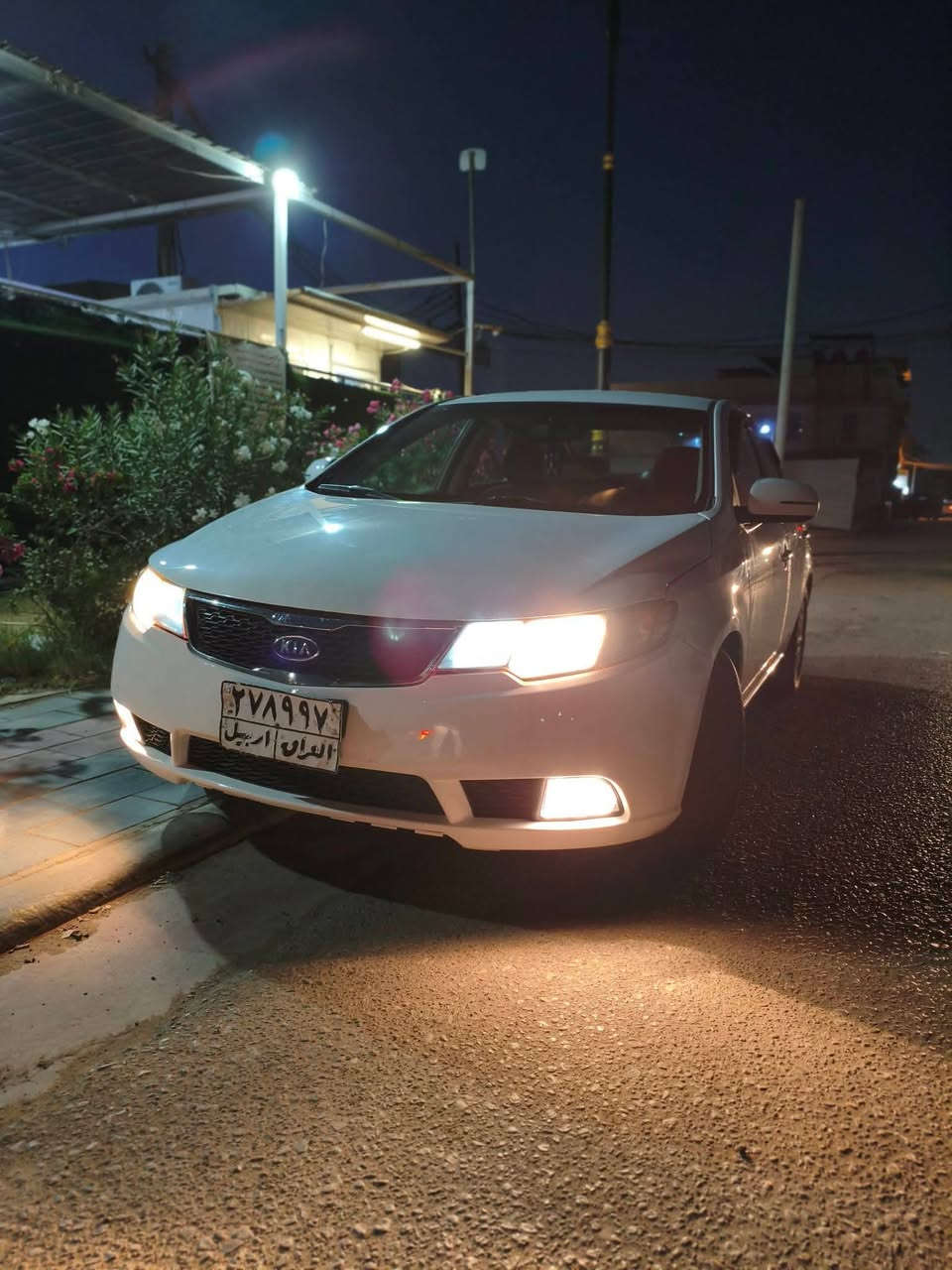 سيراتو ٢٠١٣ خليجي
٩٥ مع مجال بسيط

نص مواصفات 
حساس خلفي
مري شفط 
شفتات ستيرن 
يدات نيكل داخل وخارج 
اربعه دسك 

تخم تاير جديد
حداديه جديد
باتري جديد 
مكينة وكير كفالة 

الضرر 
الجمالغ الأمامي الأيمن مبدل بلادي نفس اللون 
وشويه فوك الجاملع بالبنيد 
وطخة ثانيه بالبنيد موضحه بالصور  وعلى كدها صبغ
القطعتين بدون دواخل 
شاصي ولغد مامتضرر 

مكاني كربلاء 

***********
***********
