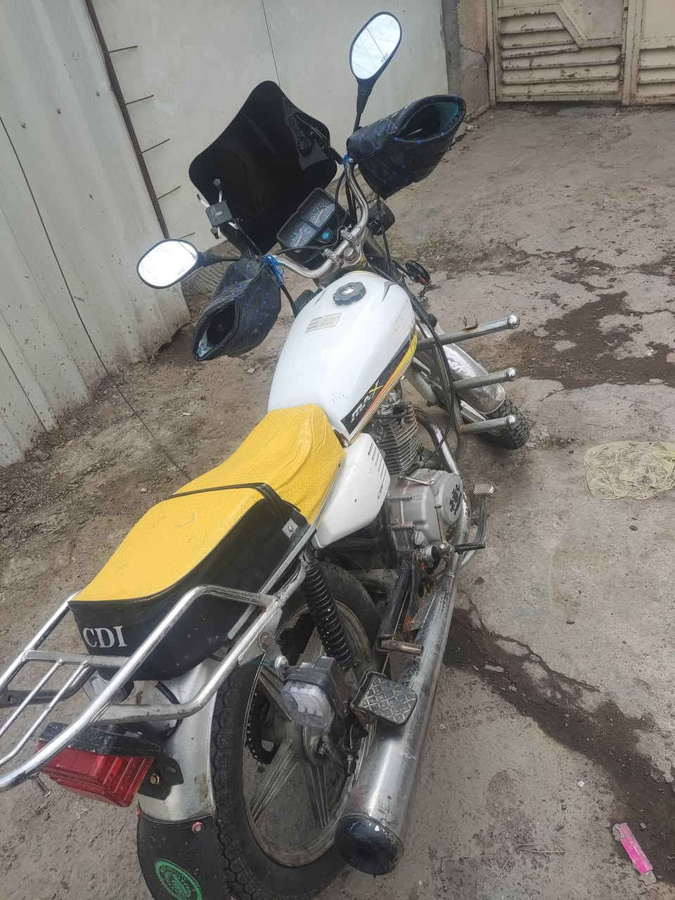 سلام عليكم دراجة 4 كير ايراني سونك مجفتة تجفيت مضبوط اول هندر تشتغل كهربائيلت كلها شغالة السعر 350 مكاني الحرية 
***********
