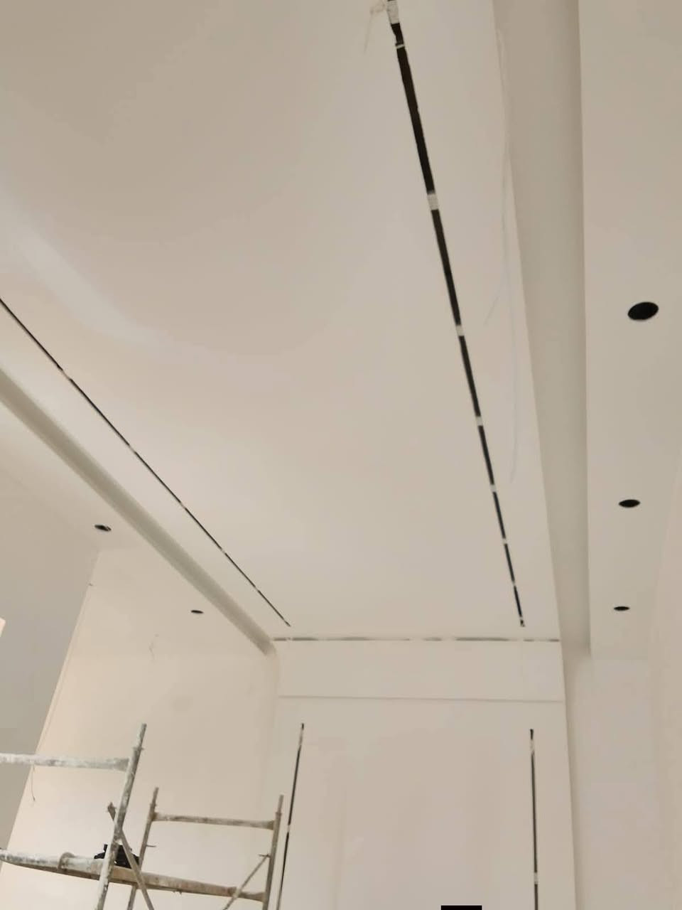 سلام عليكم مكانه موصل احد أعمالنا بديكورات جبس بورد بأسعار مناسبة شغل درجه اولى تسليم مهندس ***********
والسقوف الثانويه 📍 
2_تغليف جدران بلاستك +ورق جدران✅
3_بديل رخام ⬛ +بديل خشب ⬜
5_ديكور بلازما 🔳
6_سحبات بورك🔲
8_اصباغ (المنازل +المباني) ⚪⚫
