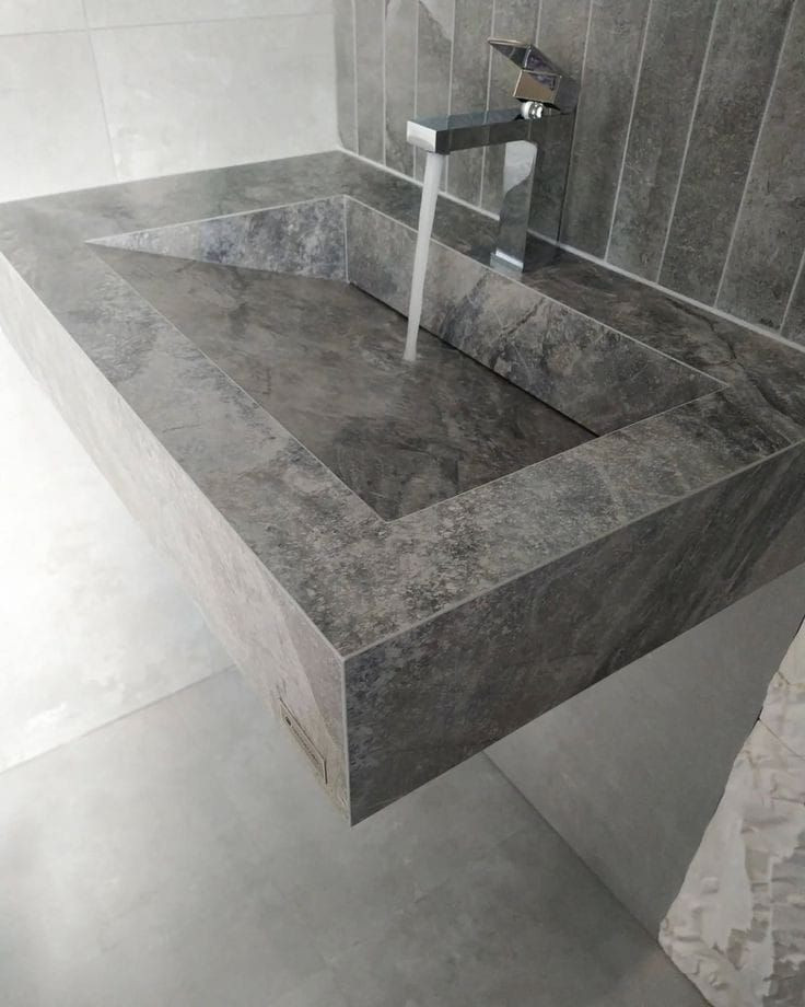 بسم الله الرحمن الرحيم 
سلام عليكم 

يتوفر لدينا  تجهيز كافه  مغاسل بورسلين هندي  كوارتز طبيعي 

عدة تصاميم و الوان 
متانة عالية 
و تصميم مودرن ✅
متوفر كافه  قياسات واحجام متنوعة وحسب الطلب
ظمان عمل ودقه 
وليس الوحدين لكن الافضل  
تجهيز كافه دوائر الدوله 🇮🇶
تجهيز كافه العمارات السكنيه 🦺
تجهيز كافه المحلات الانشائيه🪓 معه خصم 20/بلميه للاصحاب المحلات الانشائيه وكذلك خصم للطب اكثر من قطعه

اسعار تنافسية 🔥

لتجهيز كافة اعمال البورسلين 
 
للتواصل واتساب : ***********
او مراسلة الصفحة
