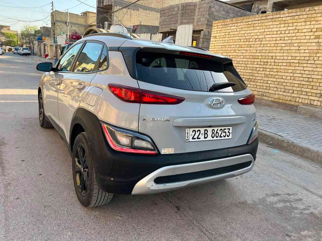 السلام عليكم عندي هونداي كونا للبيع موديل 2022 فوول مواصفات 1/1 رقم اربيل الجديد بأسمي تريد تحويل تريد وكالة حادثها جاملغ خلفي وهنا نصبغ بيها بابين سيارة جديدة مواصفات 
1-فتحة 
2-بصمة 
3-شاشة جبيرة 
4-كامرة دوارة 
5-داخل جلد ابيض ملكي 
6-فور ويل 
7-لايتات زنون 
8-لدات امامية زنون 
9-رادار امامي 
10-رادارات جانبية 
11-ويل كروم 
12-تحديد مسار 
13-تبريد بيانو 
14-تبريد قطعتين 
15-نظام كار بلي 
16-ترحيب عند الاقتراب 
17-بصمة ابواب + بصمة صندوق 
18-مكينة 2000 دوش المرغوب 
وبعد بيها مواصفات مكان السيارة بغداد البلديات للاستفسار الاتصال *********** رايدها ب 137 وبيها مجال بغداد, العراق
