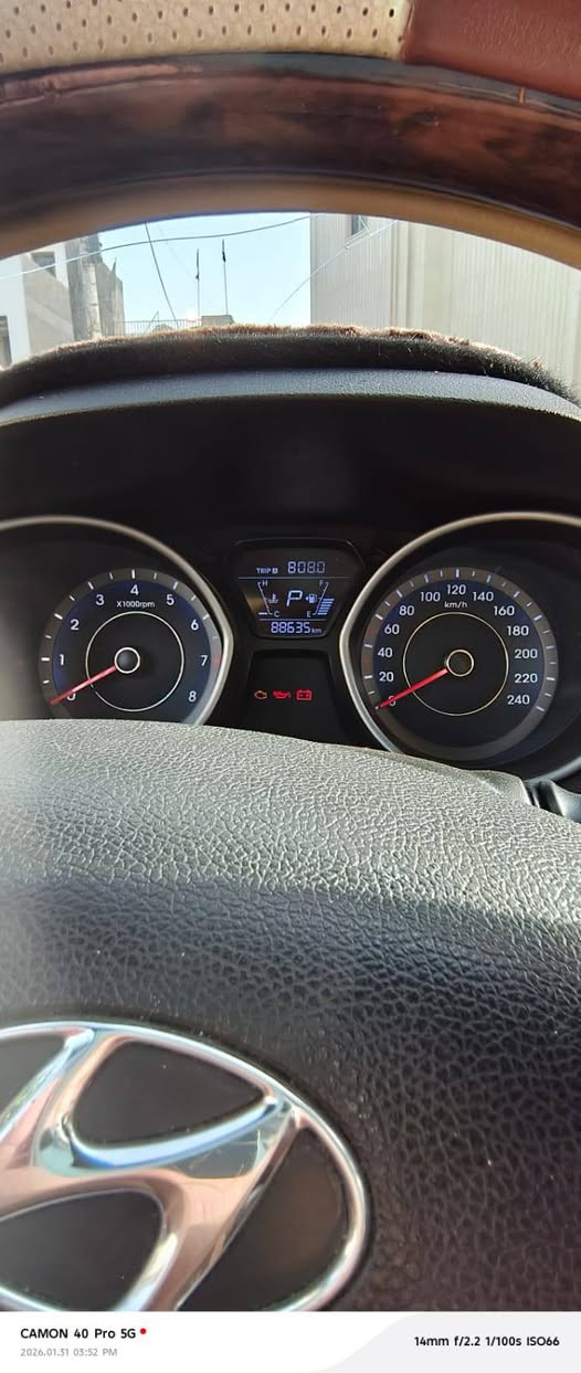 السلام عليكم النترا 2016 خليجي محرك 2000 ماشيه 88 الضرر موجود بالسونار السياره جاهزه ومناقصه اي شي مكاني
السعر140
 بغداد البياع ***********
