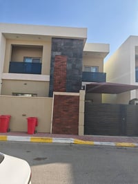 مجمع الفاروق • ٤غرف • ٢٠٠م