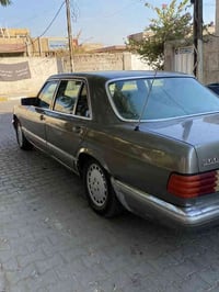 السعر 50  للبيع مارسدس رئاسي 3000 مكينه وكير بطه مكفولات ماناقصه اي شي...