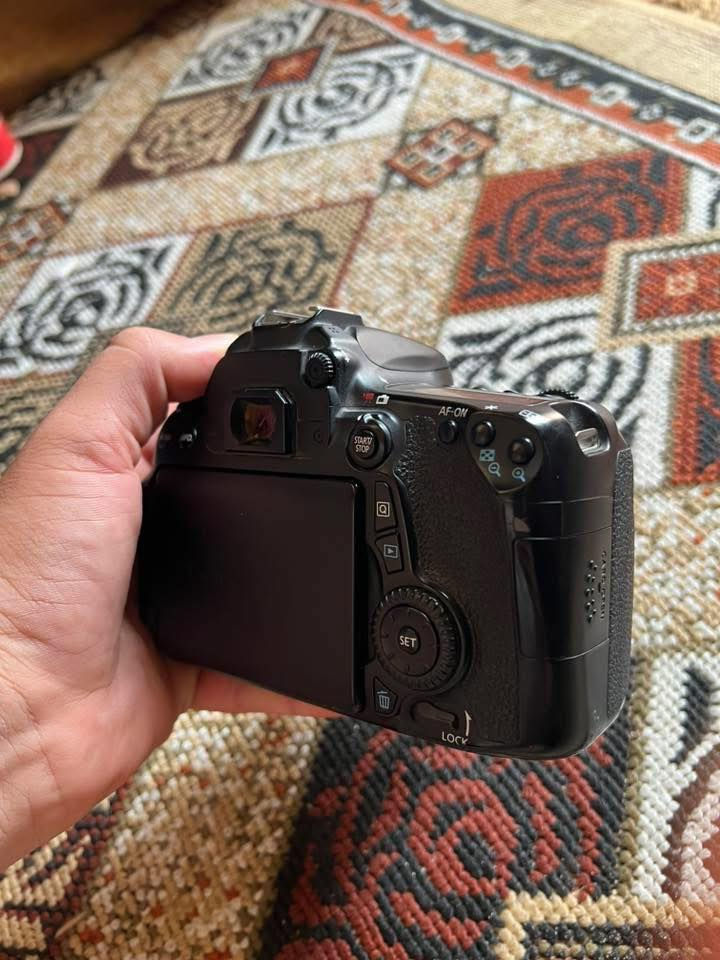 #للبيع
كانون 80D 

كانون 70D

عدسة 50 ملم 

عدسة 85 ملم 

بطاريات عدد 3 

شاحنتين 

ورامات 64 عدد 2سرعةً140

جنطة 

السعر مليون $

توصيل موجود


**إذا كنت صاحب هذا الإعلان وتريد حذفه لأي سبب، رجاءا أرسل رسالة إلى الدعم الفني**